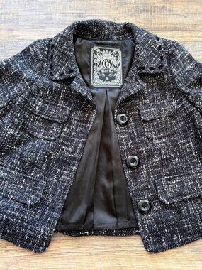 Guess Tweed Cropped Jacket – 1950s‑Inspired Boxy Fit